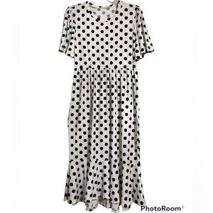 White with black dots flutter sleeve dress size L